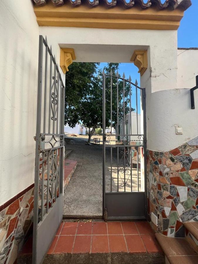 Alojamiento Rural Huerta Mandre Cuevas del Becerro Exteriör bild